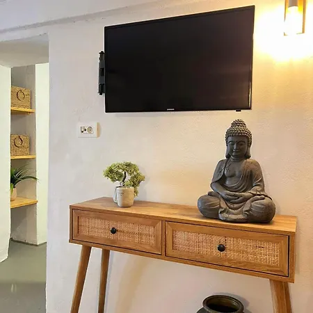 Katoi Traditional House * Exo Khora