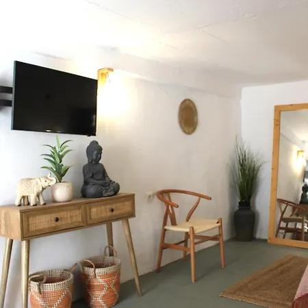 Katoi Traditional House * Exo Khora